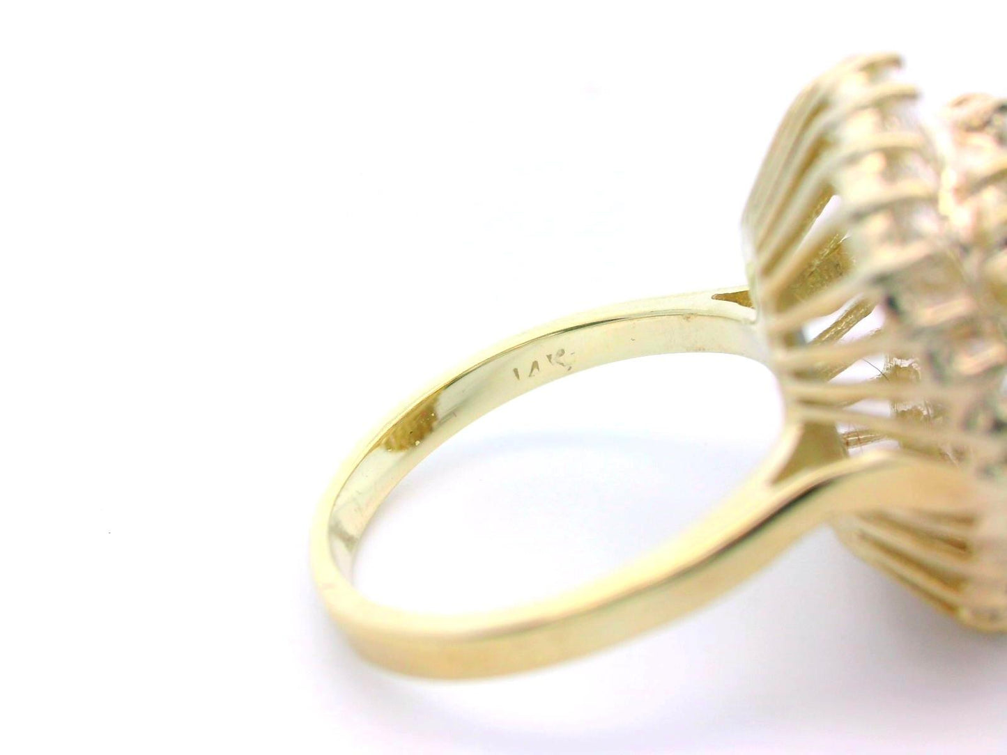 14k Yellow Gold Sapphire & Diamond Ring