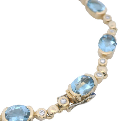 Contemporary 18k Yellow Gold H. Stern Aquamarine & Diamond Bracelet
