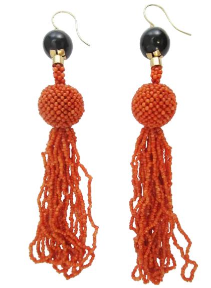 1920 Art Deco 18 Karat Yellow Gold Coral and Black Onyx Long Dangle Earrings