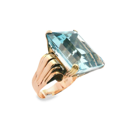 28+ Carat Natural Aquamarine and 18k Rose Gold Art Deco Ring