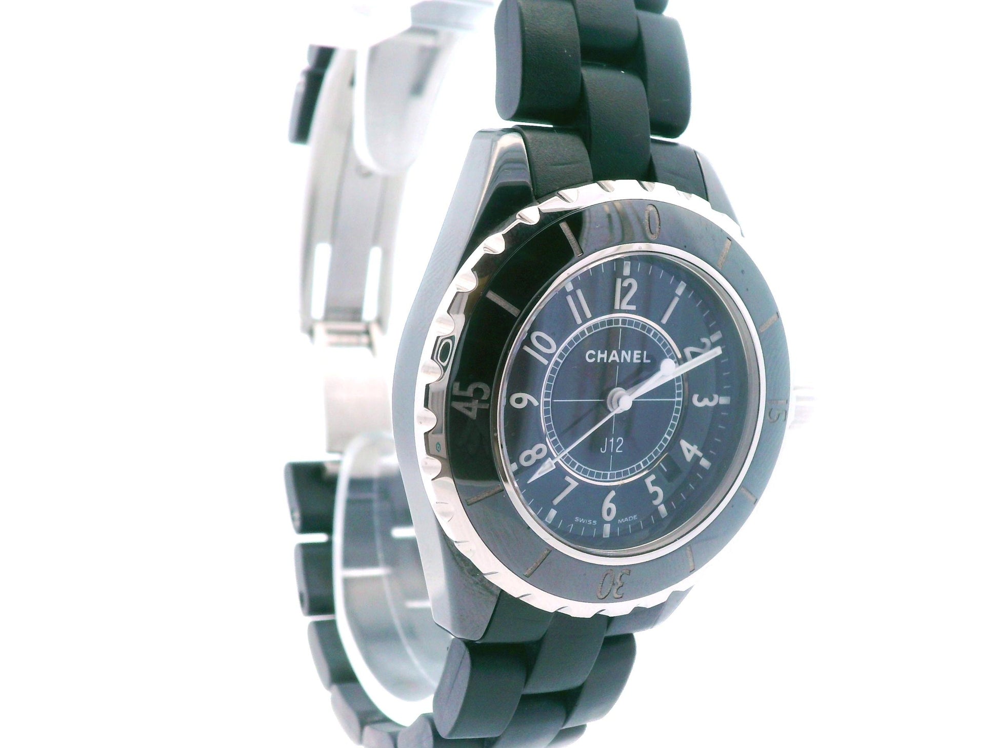 Chanel J12