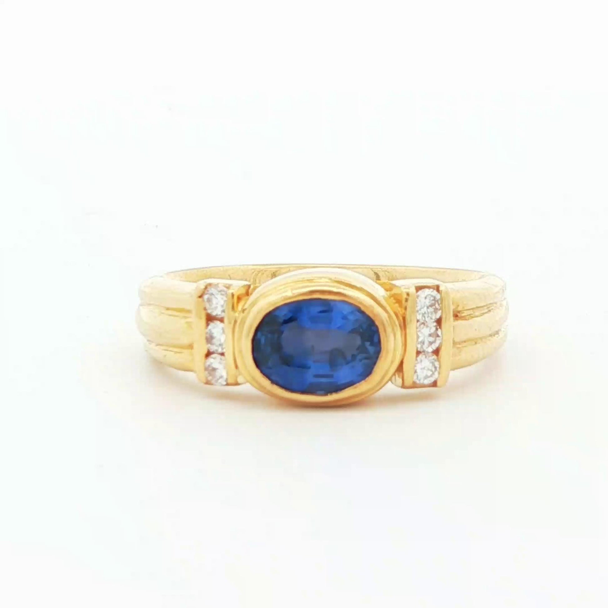 18K Yellow Gold Blue Sapphire & Diamond Ring