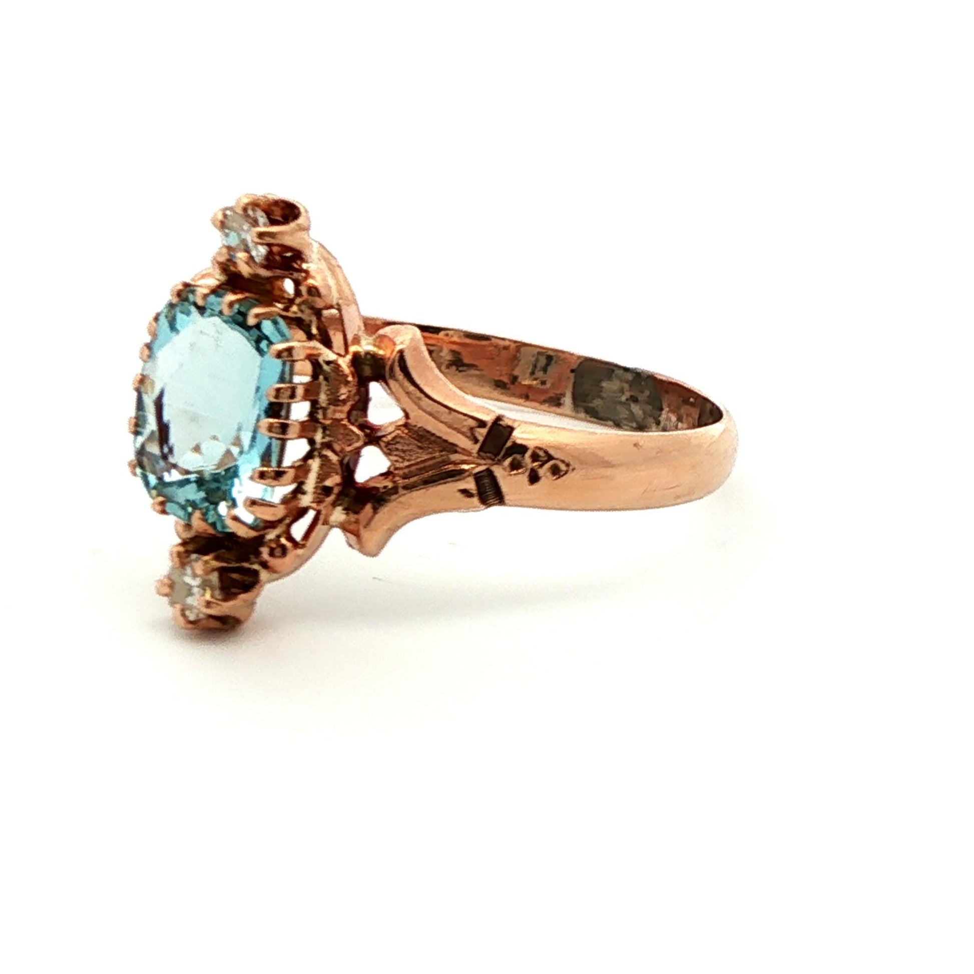 10k Yellow Gold Aquamarine & Diamond Victorian Ring
