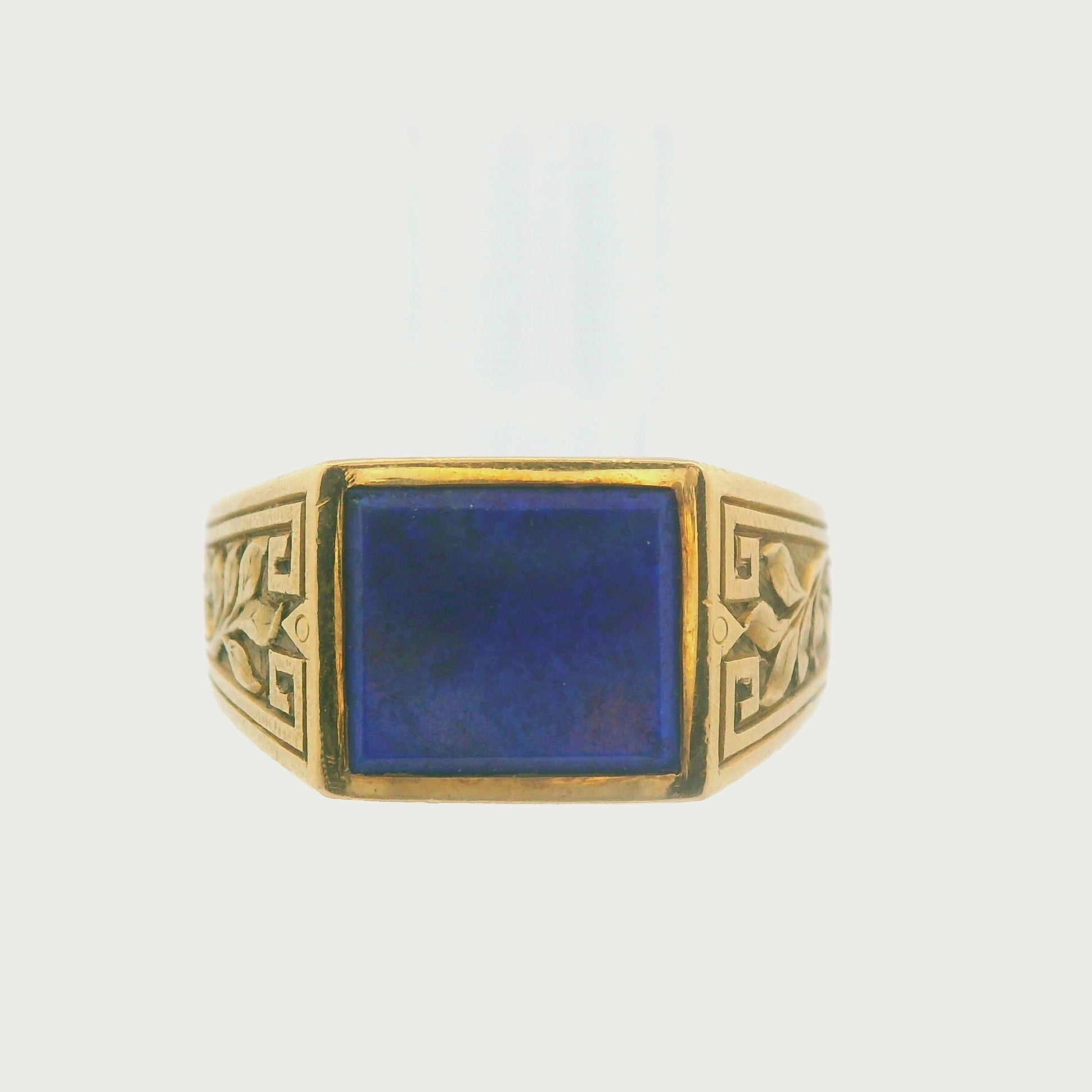 18k Yellow Gold Blue Lapis Pinky Ring with Engraved Shoulders