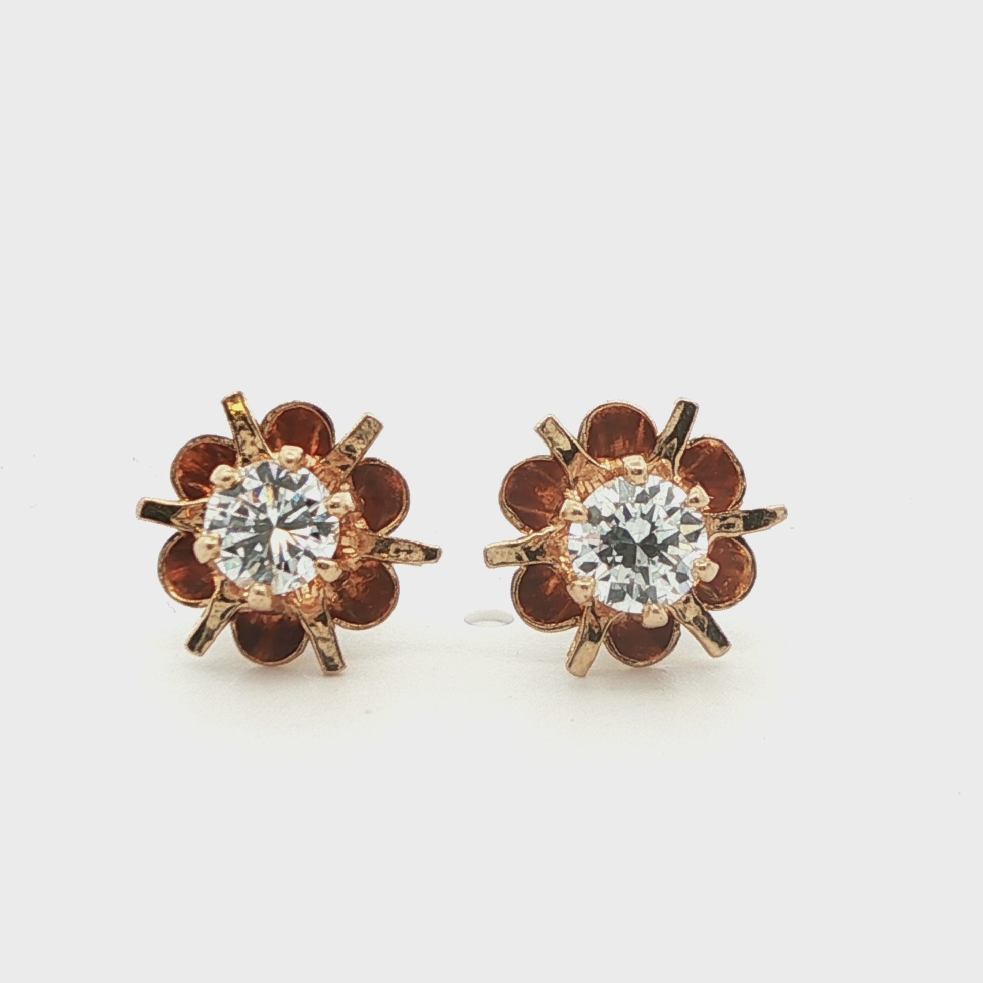 14k Yellow Gold Diamond Stud Earrings Ca. 1980s