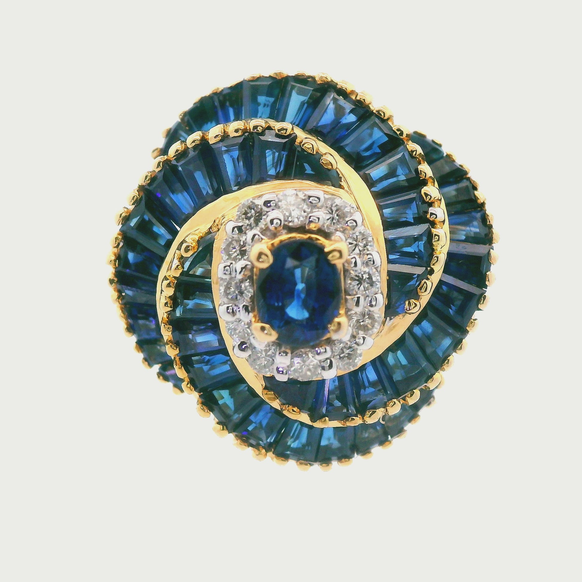 18k Yellow Gold Blue Sapphire and Diamond Ring