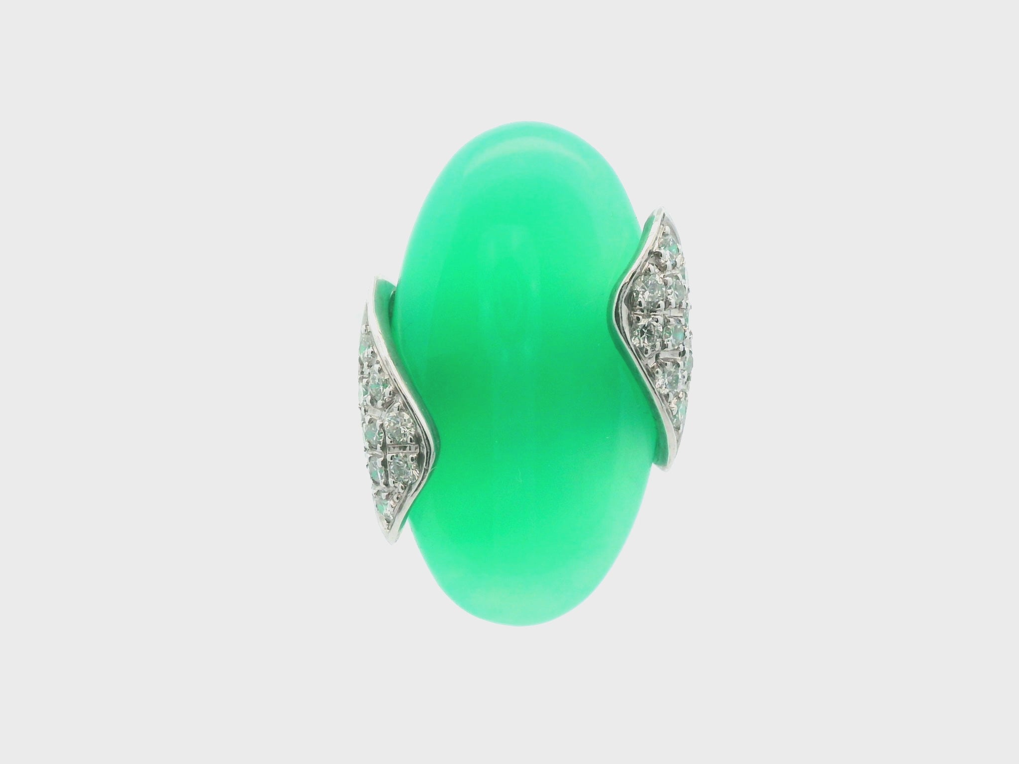 18k White Gold German Chrysoprase & Diamond Ring