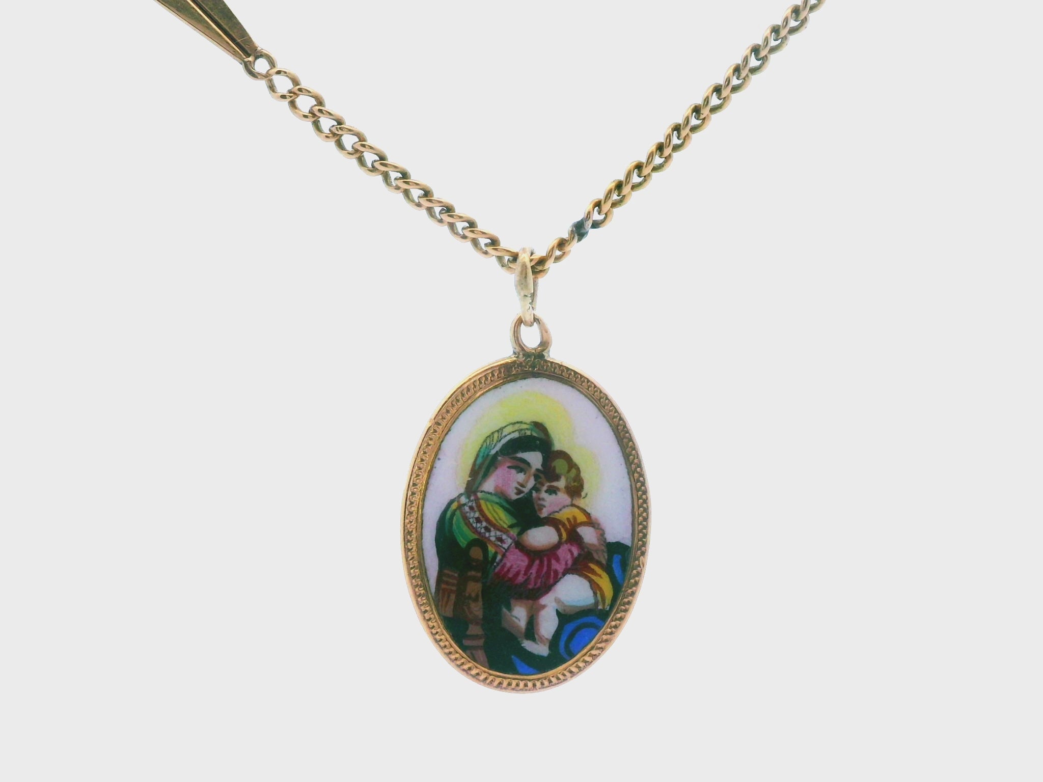 18k Mother Maria Pendant w/ 14k Yellow Gold Chain – St. John & Myers
